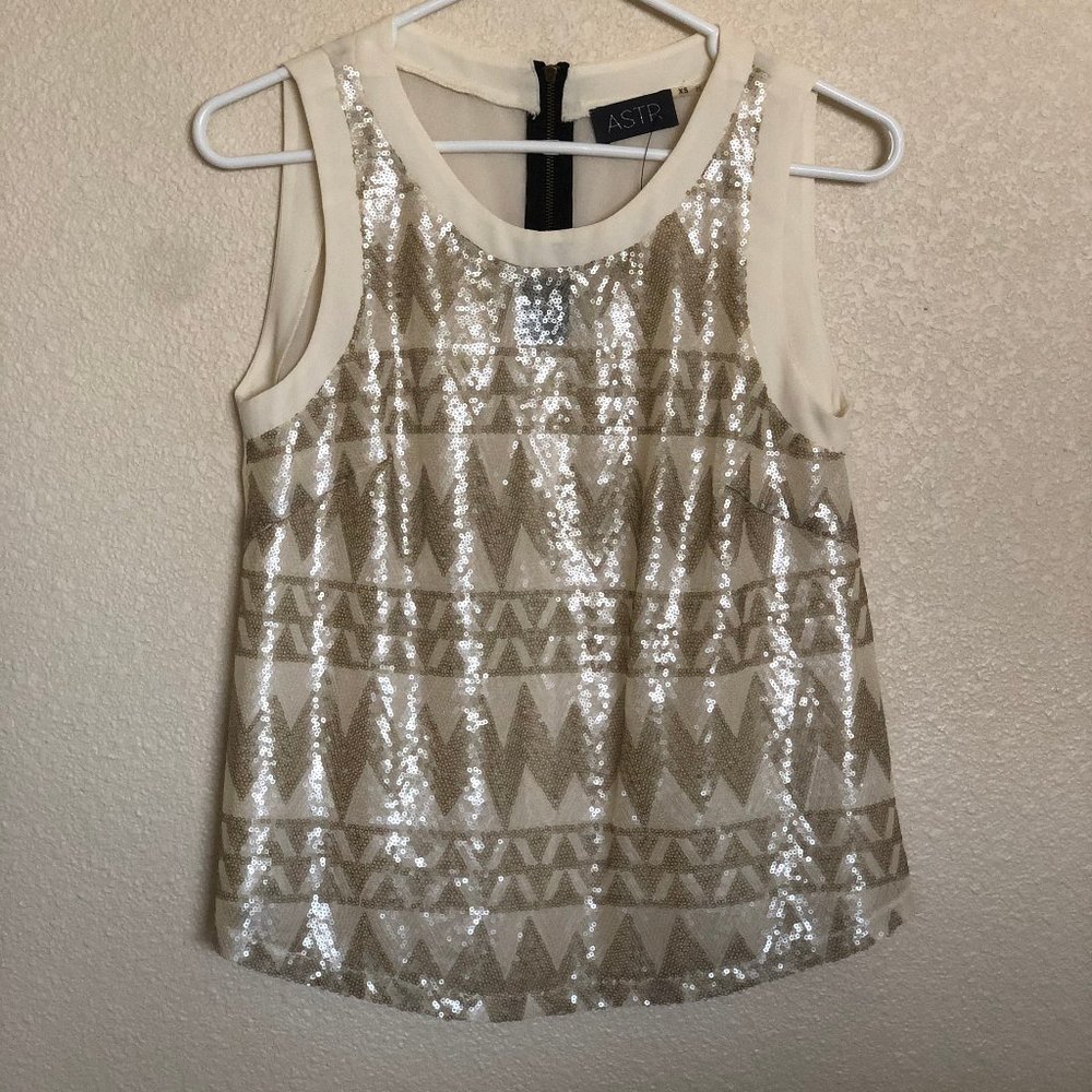 NWOT ASTR White Sequin Top